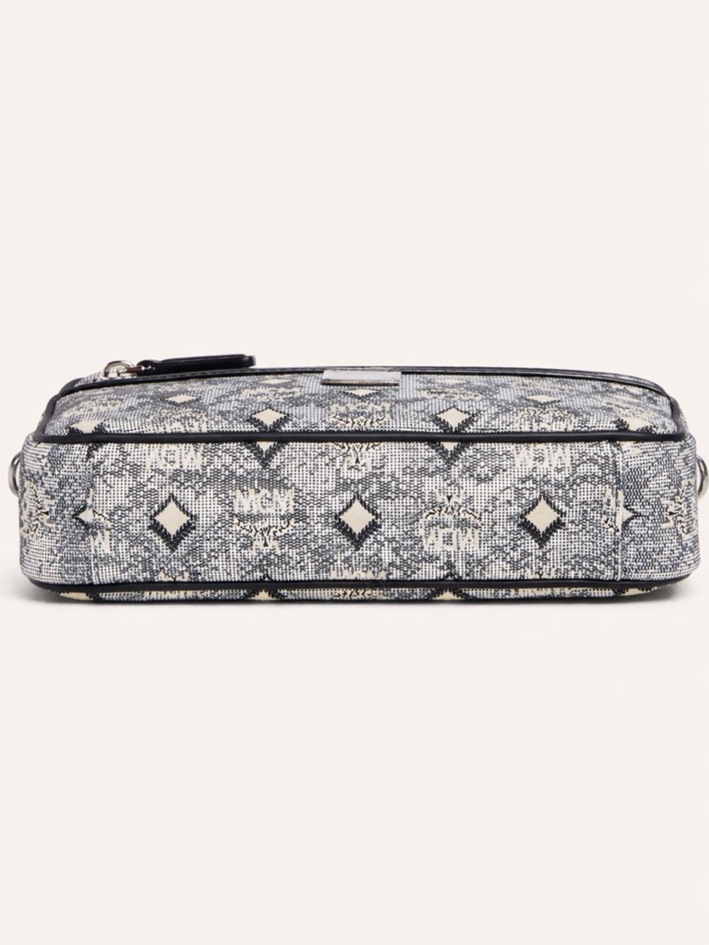MCM Aren Lauretos Crossbody Messenger Bag NWT - Picture 6 of 6